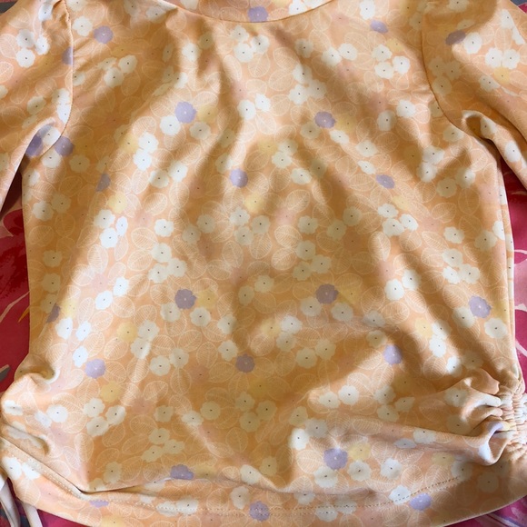 Kimi and li rashguard set - Picture 3 of 6